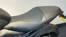 Triumph Trident (20MY)